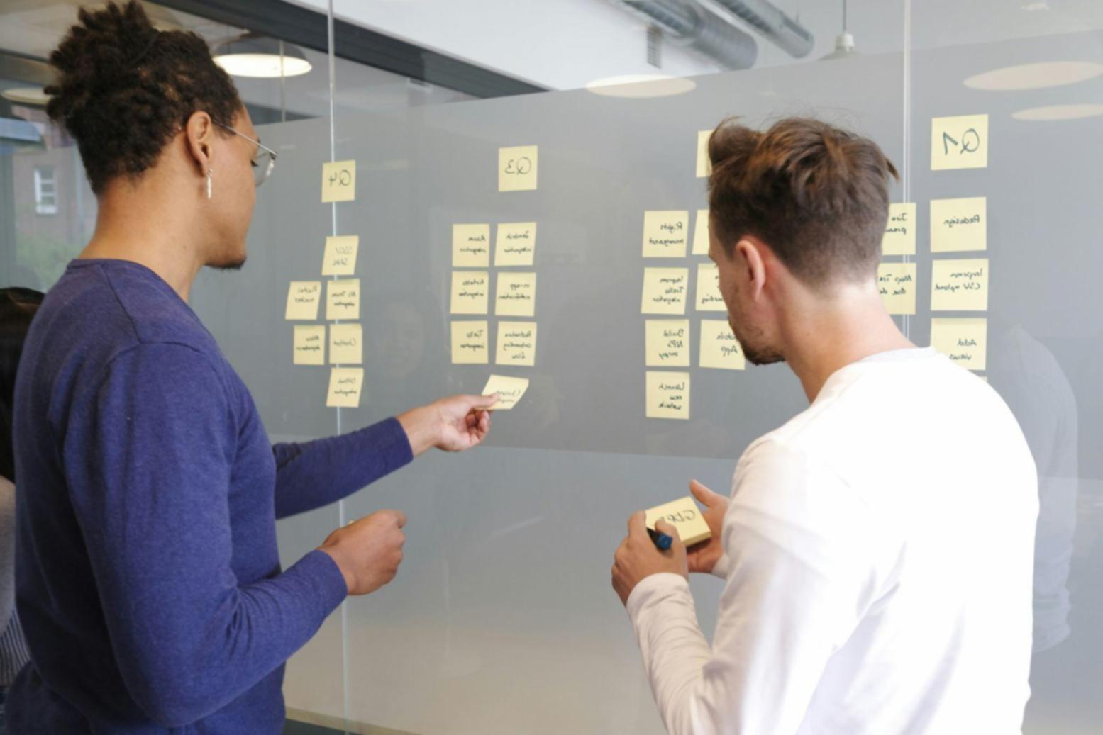 Dashboard monitoring trading algoritmik real-time